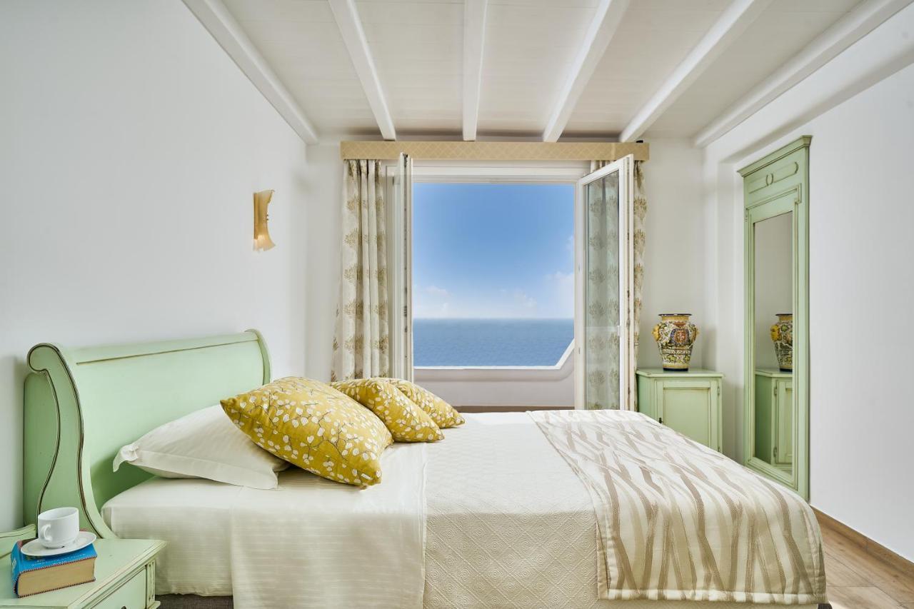 Arte & Mare Elia Luxury Suites And Villas Exteriör bild