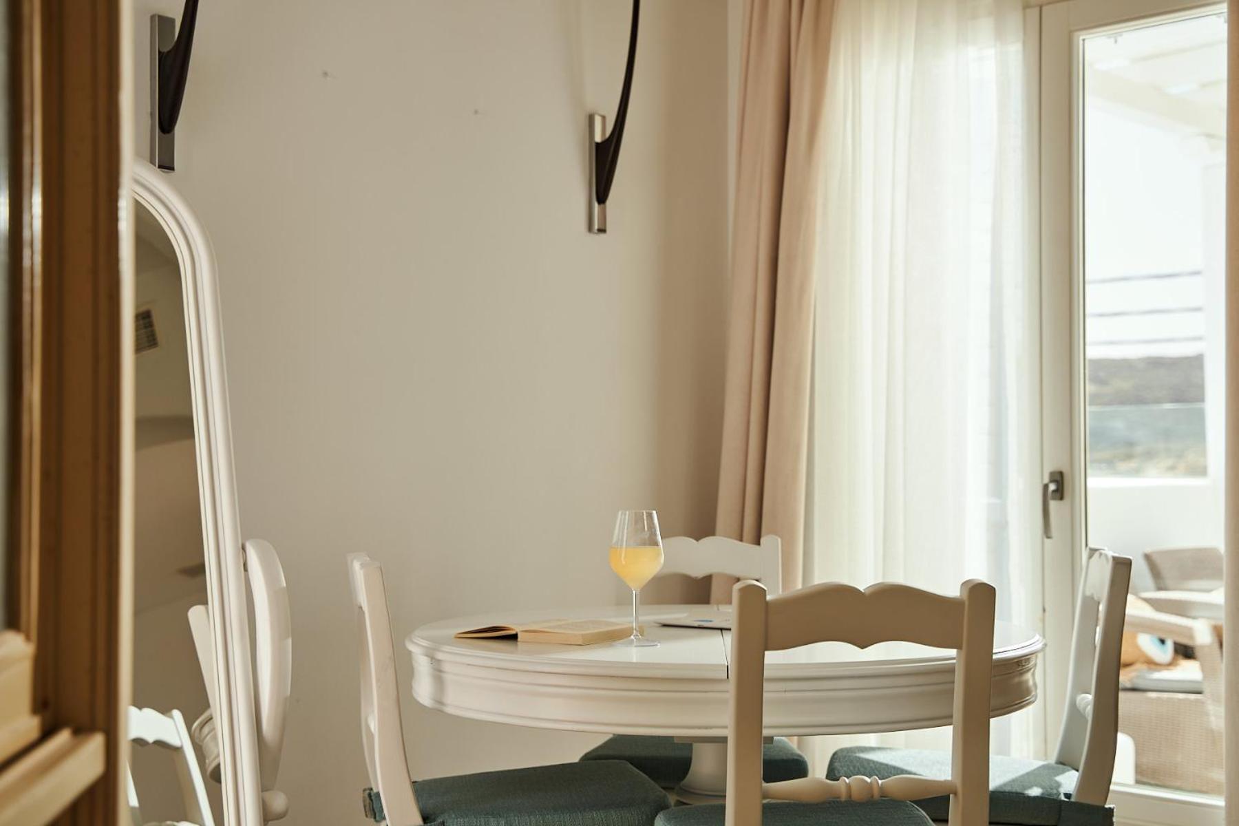Arte & Mare Elia Luxury Suites And Villas Exteriör bild